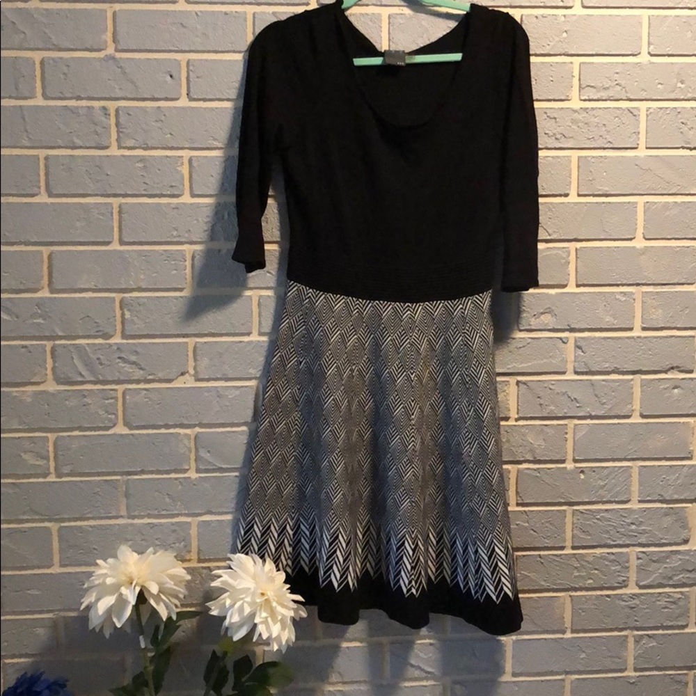 Black and white sweater dress-Size M